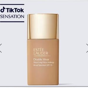 Ester Lauder Double Wear Sheer Foundation
